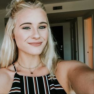 Meet your Posher, Jillian